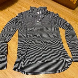 Women’s Medium GapFit Quarter Zip Navy White Stripes w/ Thumbholes